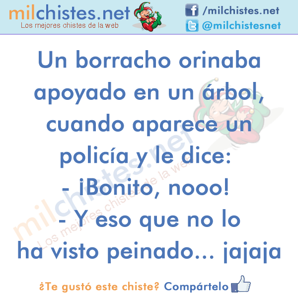 Orinando En Un Árbol 